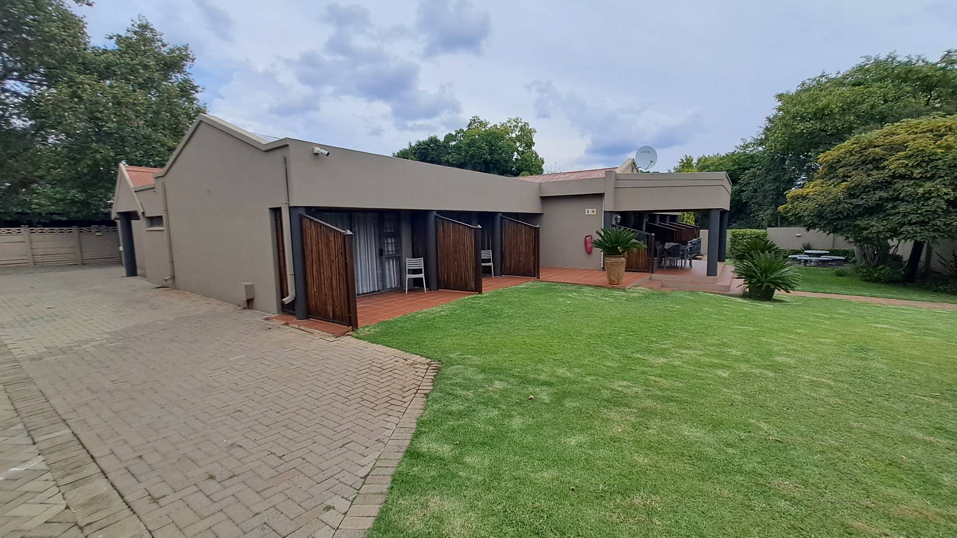 10 Bedroom Property for Sale in Dan Pienaar Free State